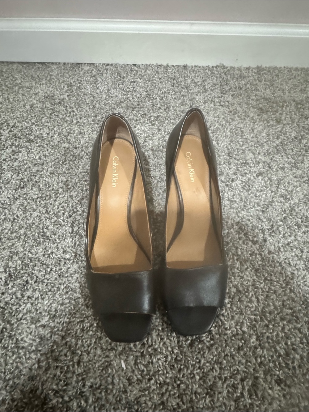 Calvin Klien Black Pumps Sz 8.5